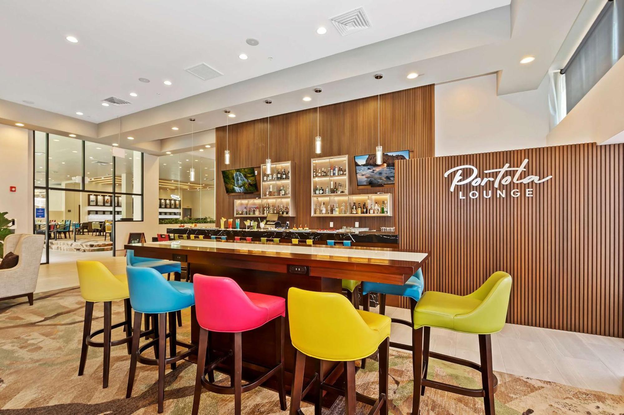 Doubletree By Hilton Whittier Hotel Exterior photo