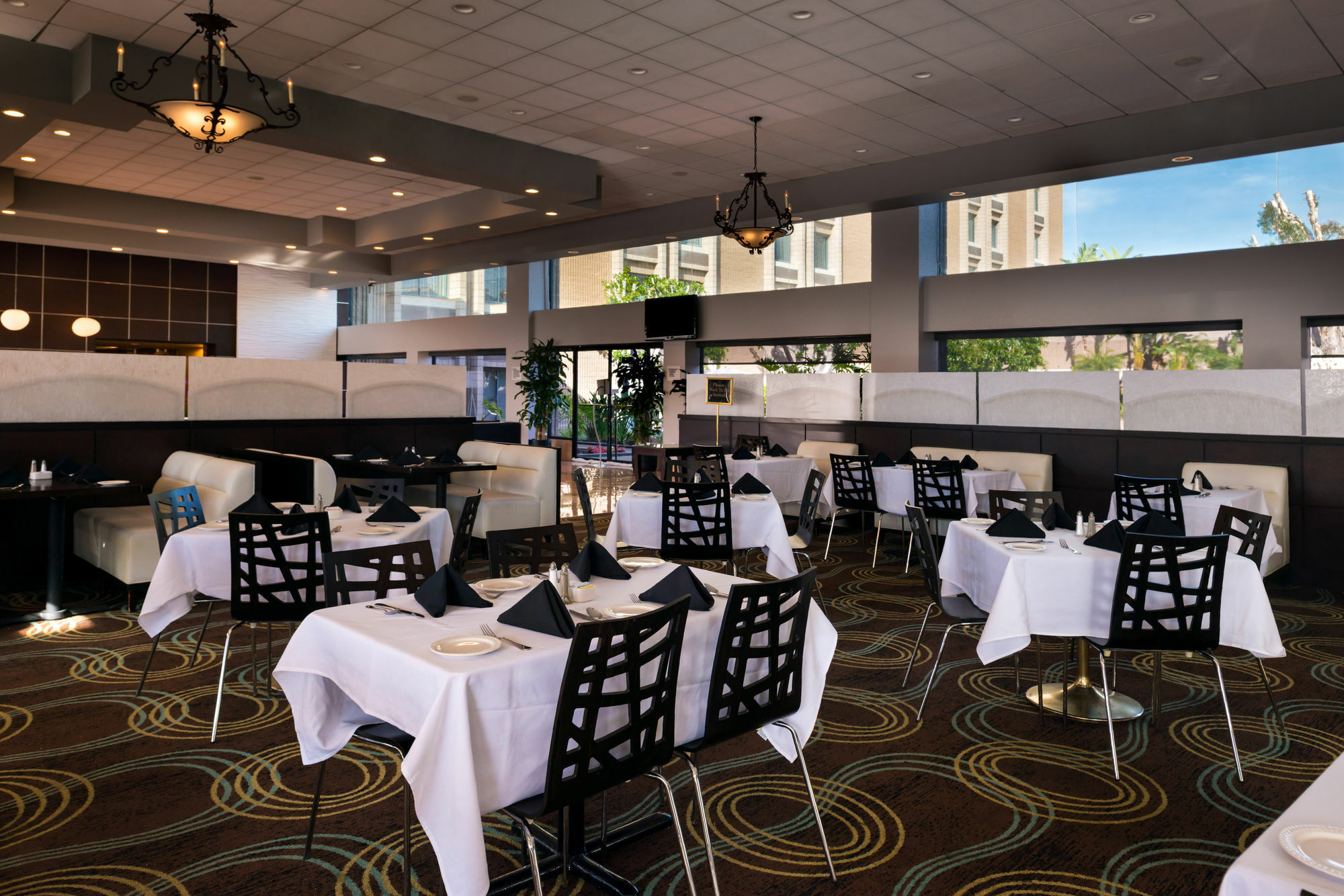 Doubletree By Hilton Whittier Hotel Exterior photo