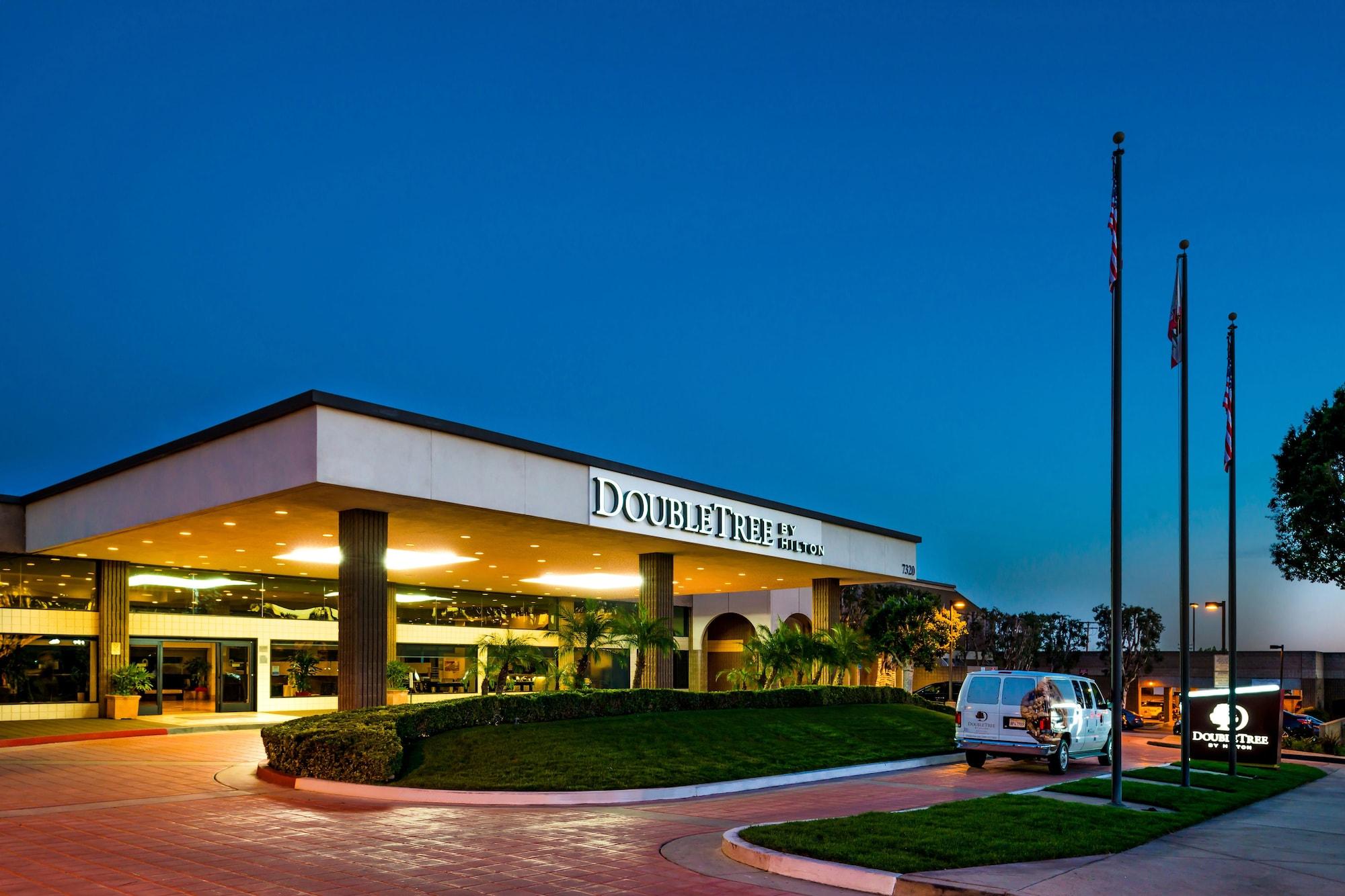 Doubletree By Hilton Whittier Hotel Exterior photo